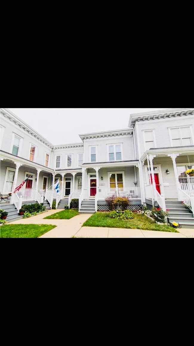 Building Photo - 1627 Dolman St