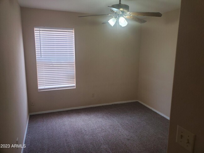 Building Photo - 7541 W Calavar Rd
