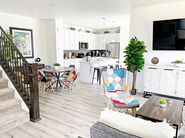 Building Photo - 5919 Denys Dr.