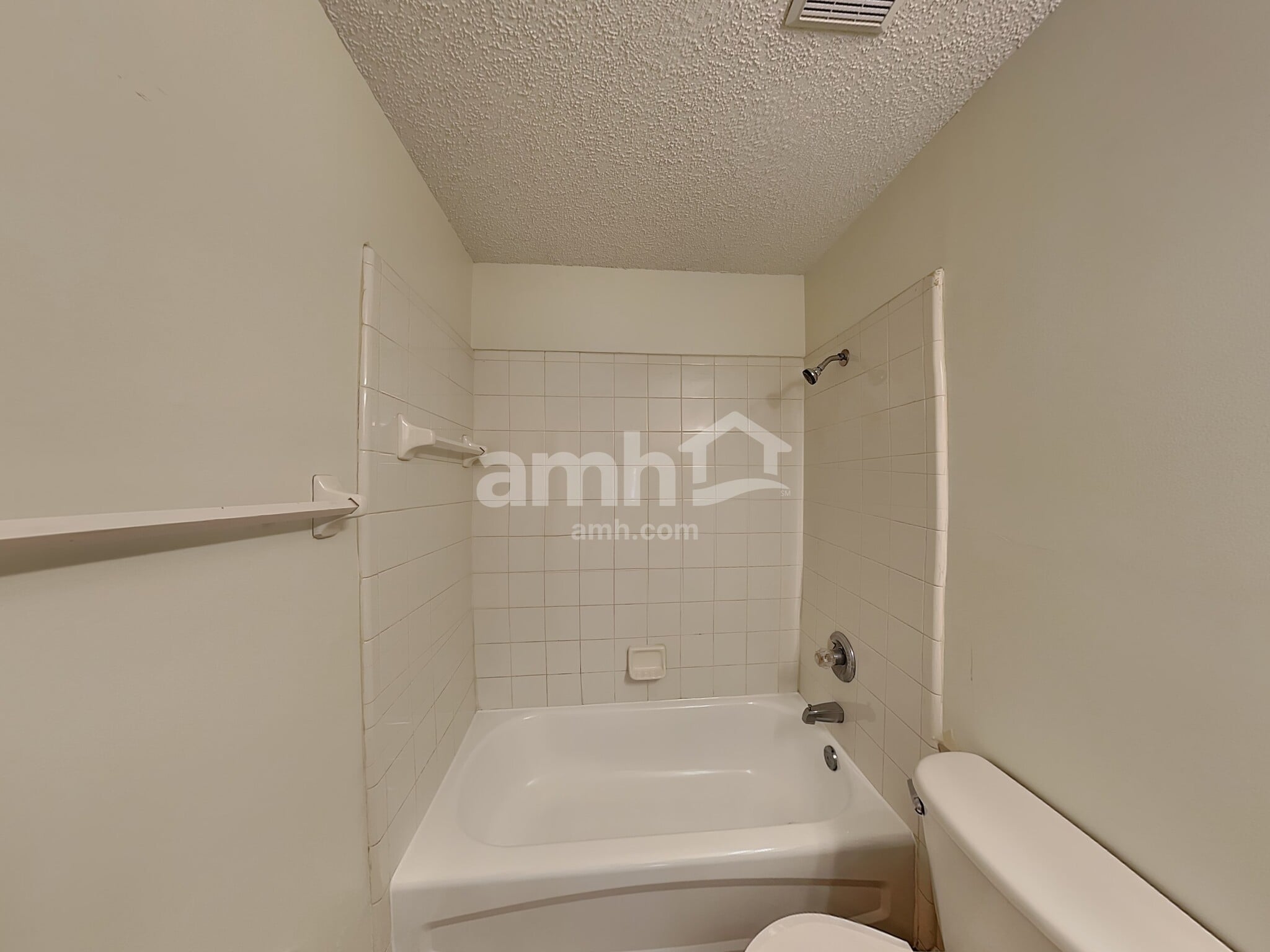 Building Photo - 7804 Spring Branch Dr S