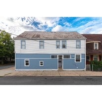 Building Photo - 2050 Robin St