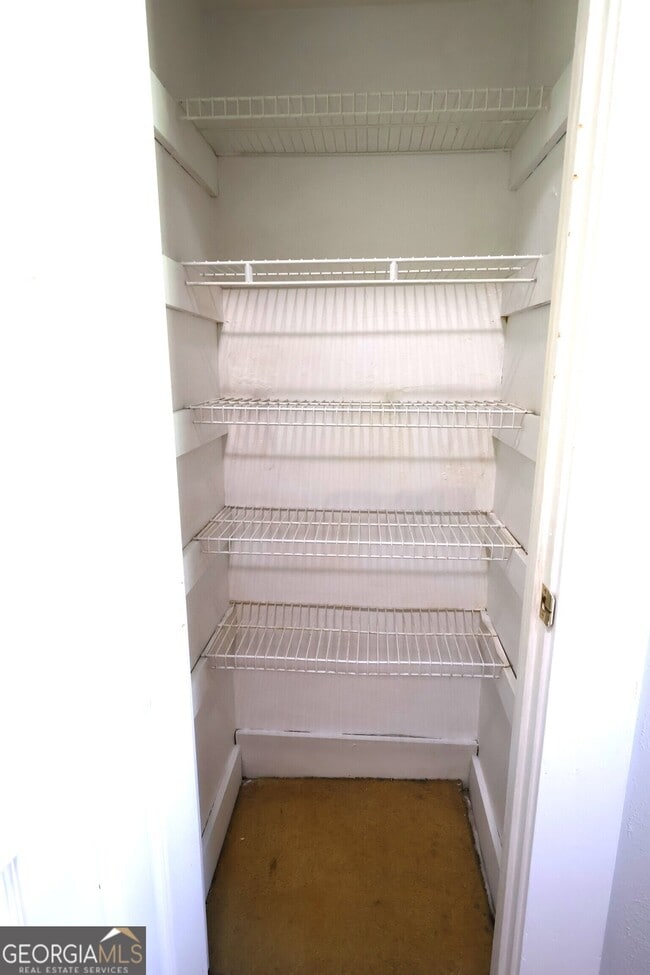 Building Photo - 217 Mountain View St