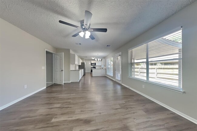 Building Photo - 5 Regency Ct