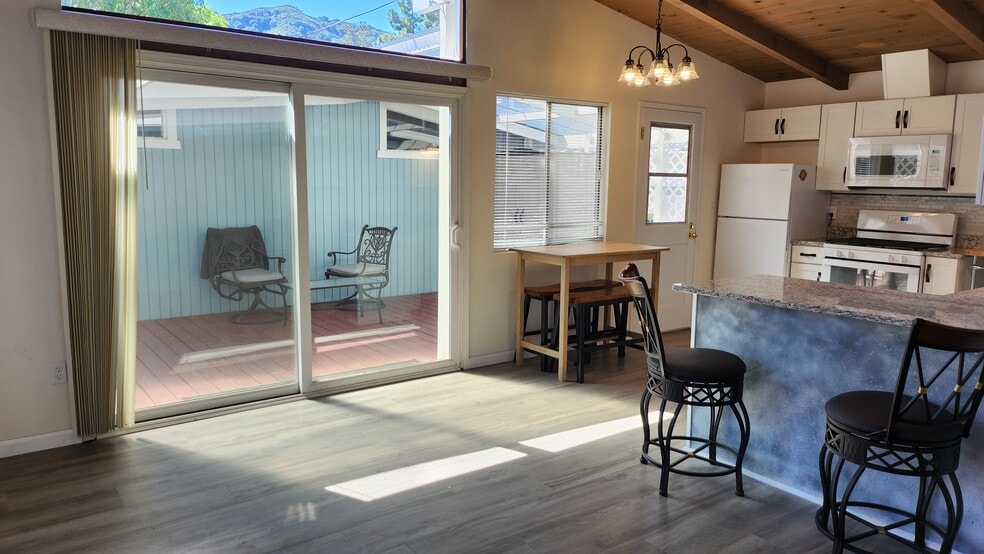 Building Photo - 650 E Foothill Blvd