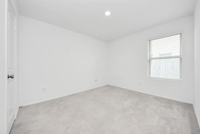 Building Photo - 10910 Bright Beacon Dr