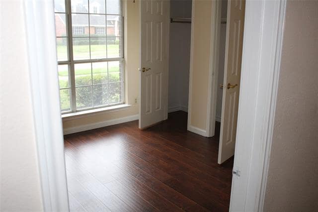 Building Photo - 4112 Howard Dr