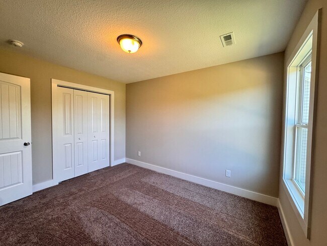 Building Photo - Maryville 37803 - Brand New 4 bedroom, 2.5 bath home - Contact Jackie Mills (865) 748-2851