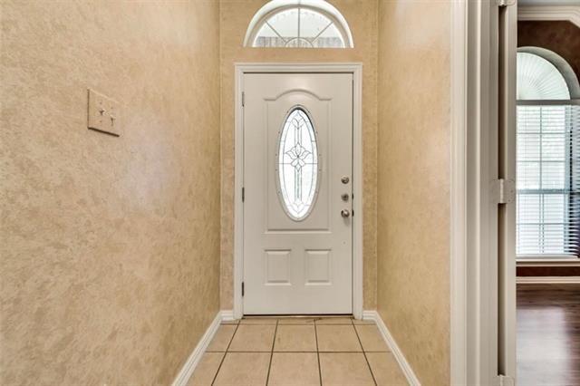 Building Photo - 5516 Longhorn Dr