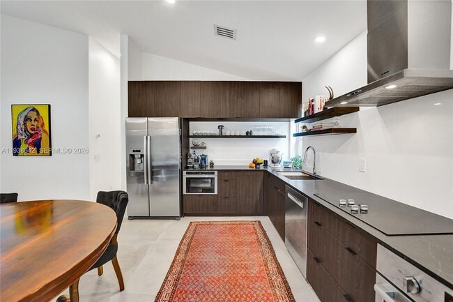 Building Photo - 648 Sand Creek Cir