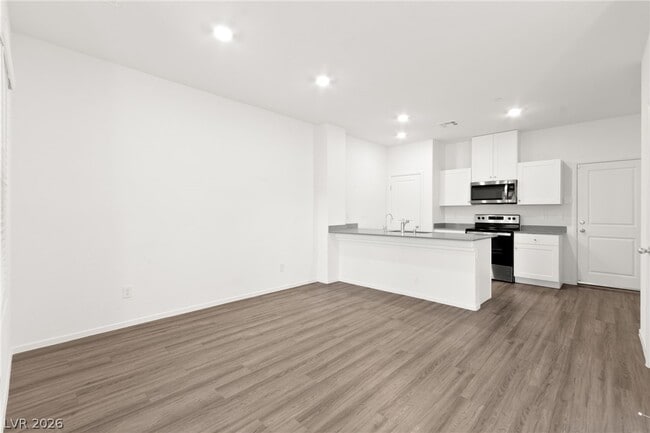 Building Photo - 491 Waterfall Cv Ct