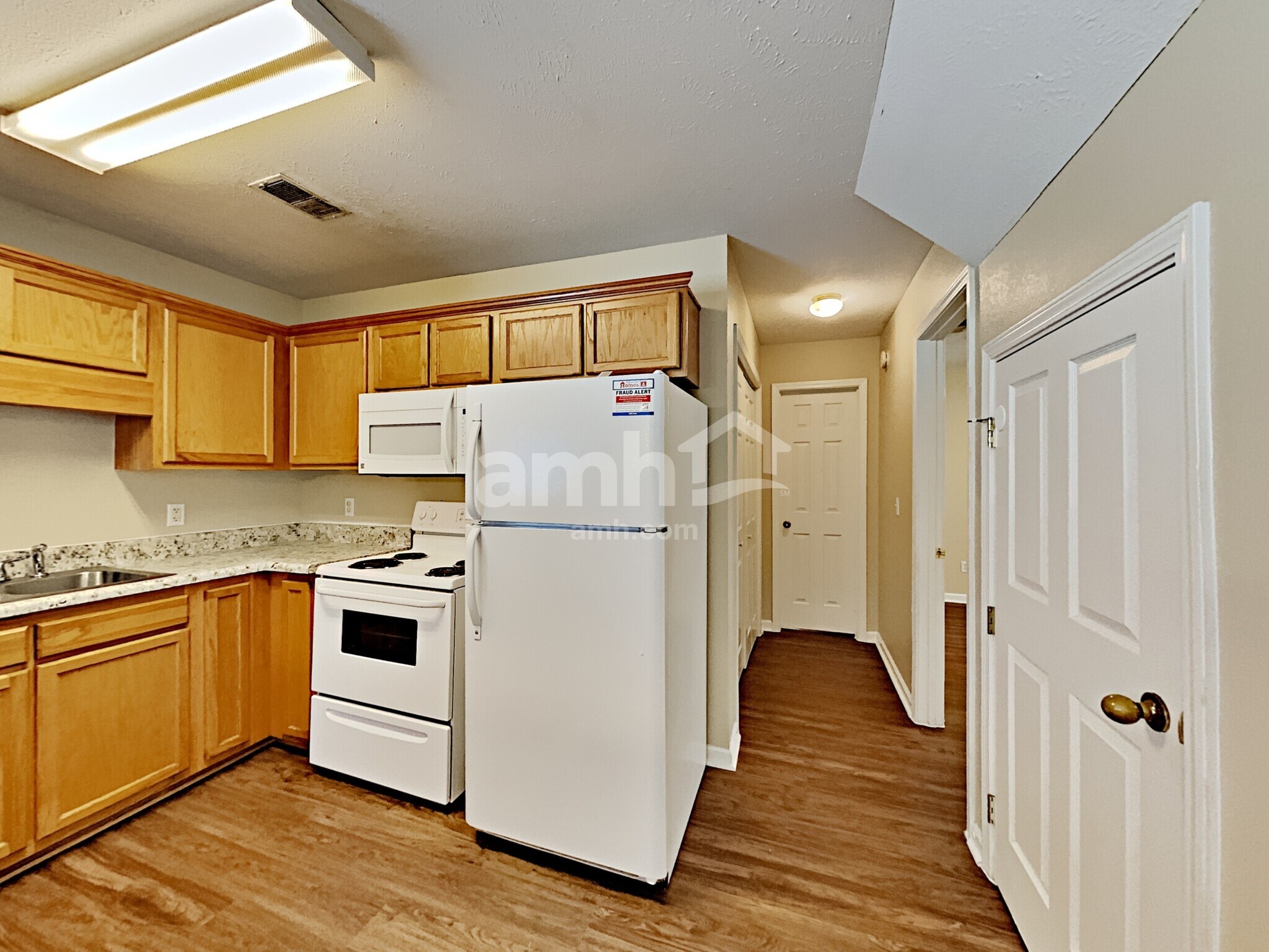 Building Photo - 1137 Benton Mason Dr