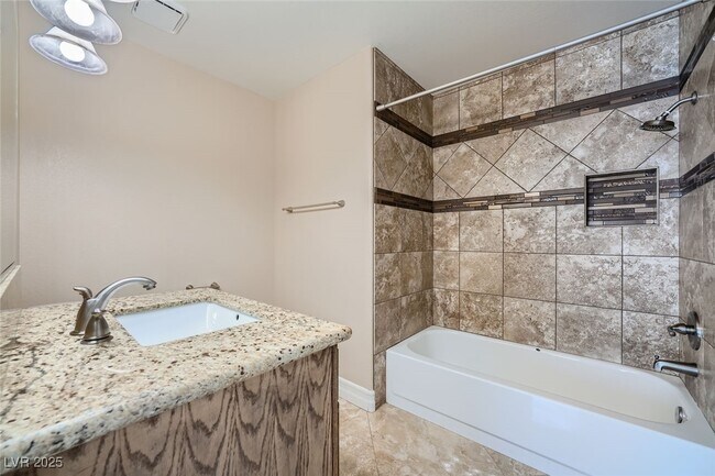 Building Photo - 712 Merialdo Ln
