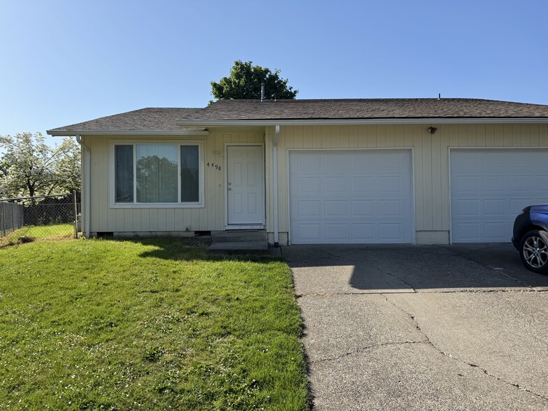 Primary Photo - 4898 Chinook Ct SE