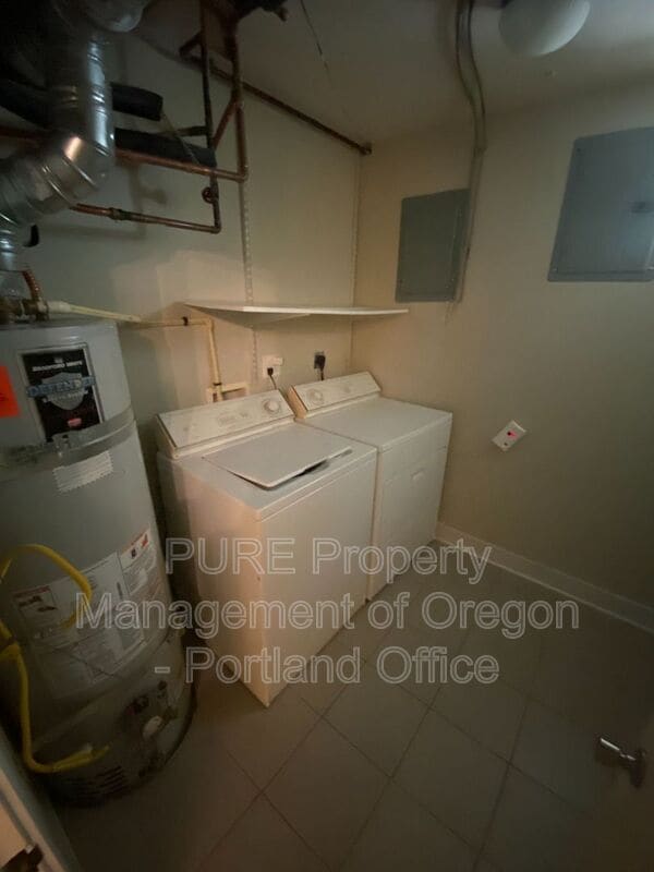 Building Photo - 22 S Meade St