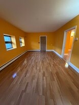 Building Photo - 498 Washington Ave