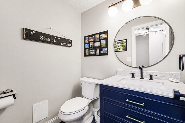 Building Photo - 111 Basswood Cir