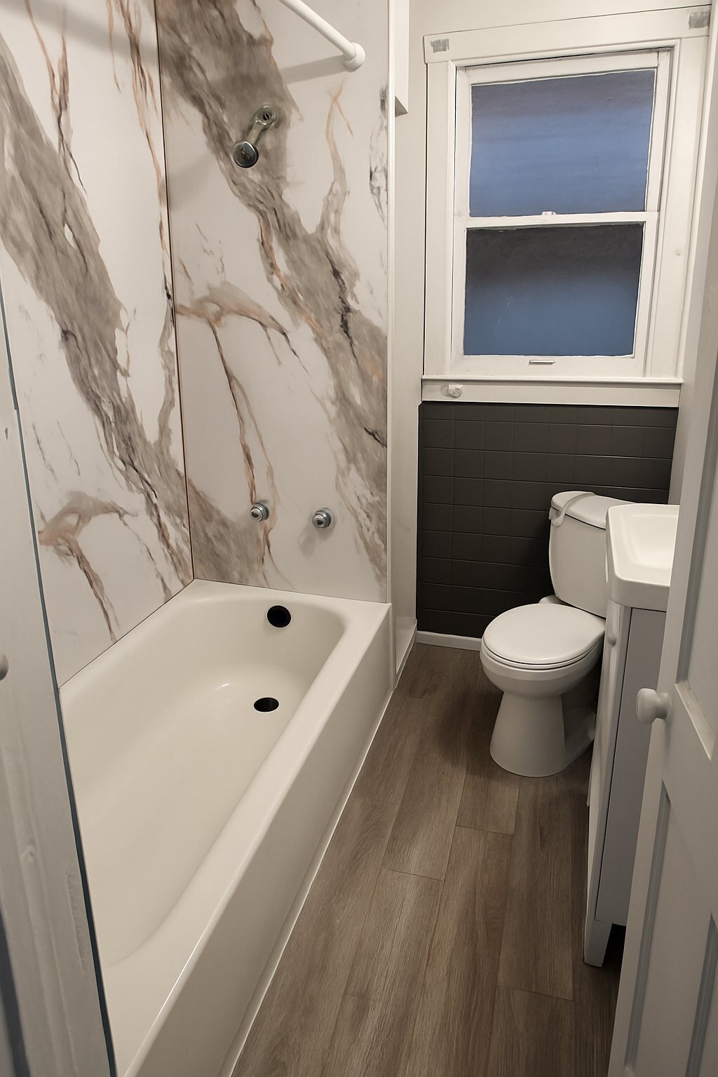 Building Photo - 11344 Belleterre Ave