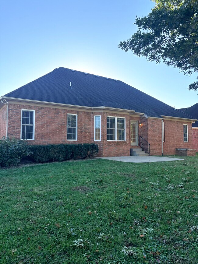 Building Photo - 2635 Danhaven Dr
