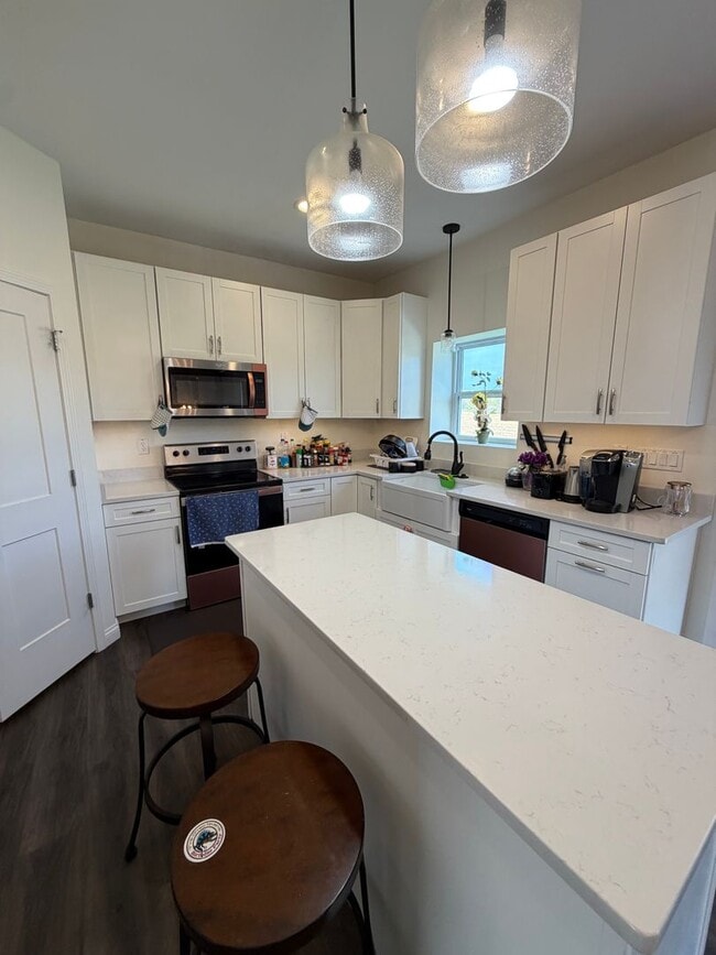 Building Photo - 1204 Yeats Ct