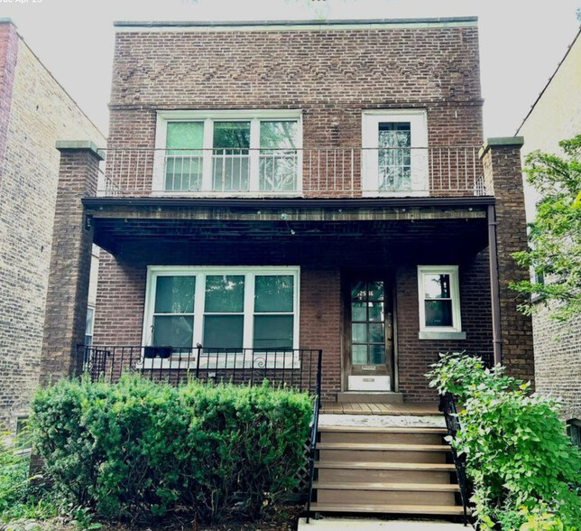 Primary Photo - 2516 W Hutchinson St