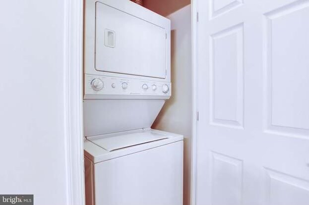 Building Photo - 2726 Gallows Rd