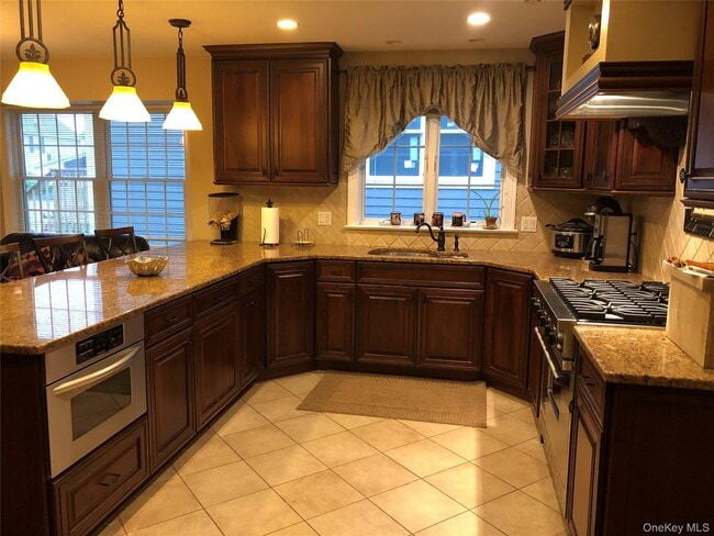 Building Photo - 40 Ellsworth Ave