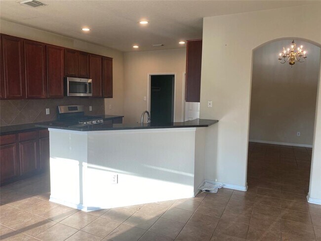 Building Photo - 15411 Redbud Dale Ct