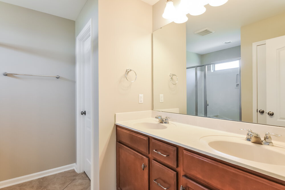 Building Photo - 61 Chinaberry Dr