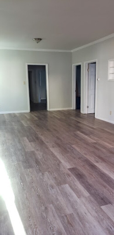 Building Photo - 272 Parkdale Ave