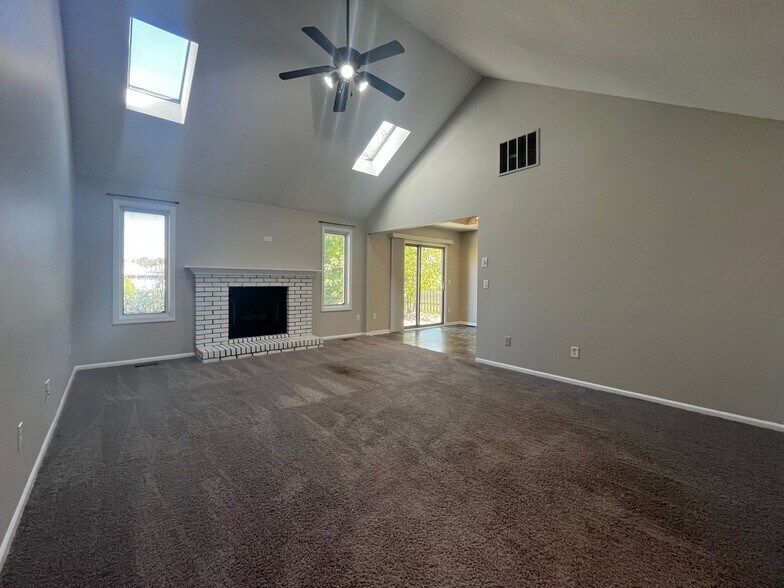 Building Photo - 10628 Yorktowne Pl