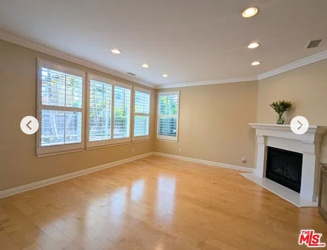 Building Photo - 1230 Wisteria Ave