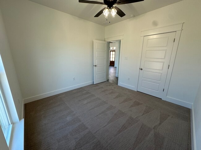 Building Photo - 116 McBryde Ln