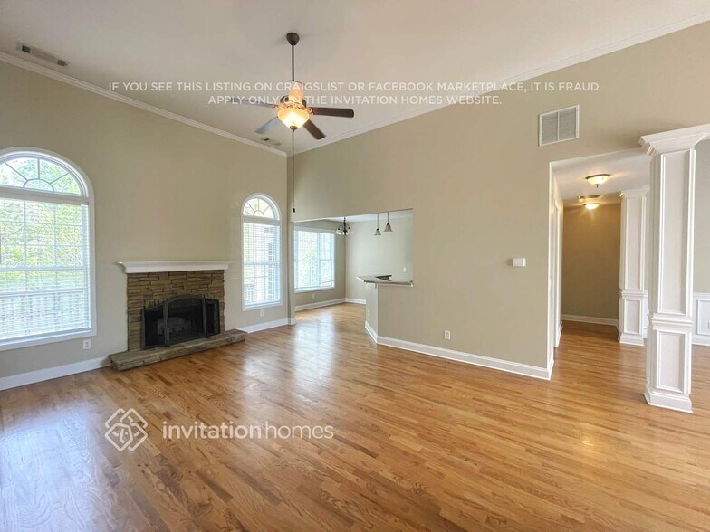 Building Photo - 34 Roberson Dr