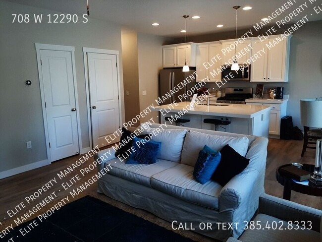Building Photo - 708 W 12290 S
