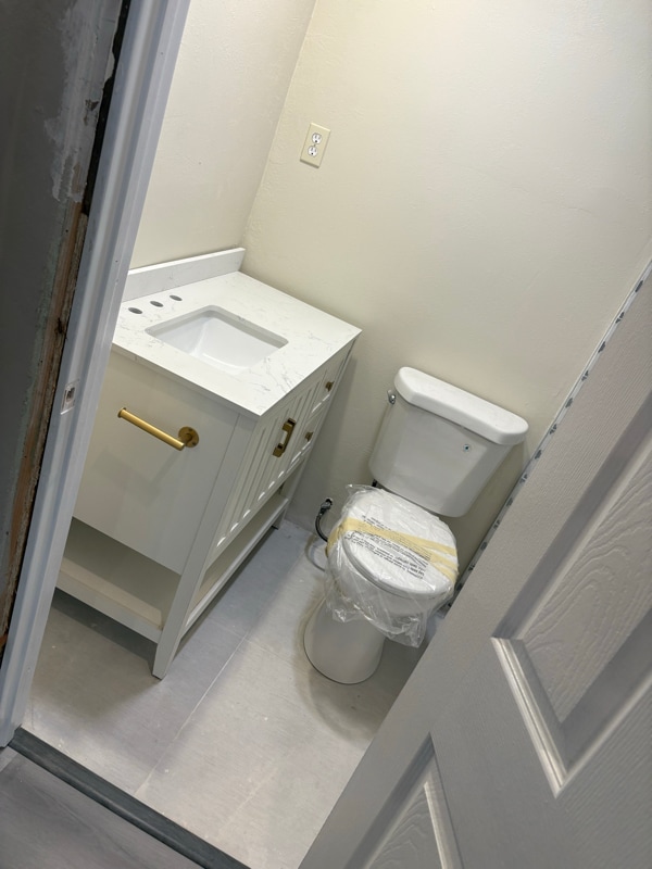 Building Photo - 4705 Yosemite Blvd