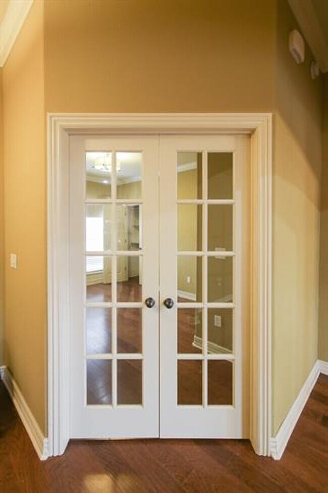 Building Photo - Gorgeous home in Bentonville!