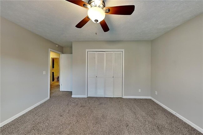 Building Photo - 100 John Christopher Dr