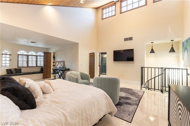 Building Photo - 2845 Queens Courtyard Dr