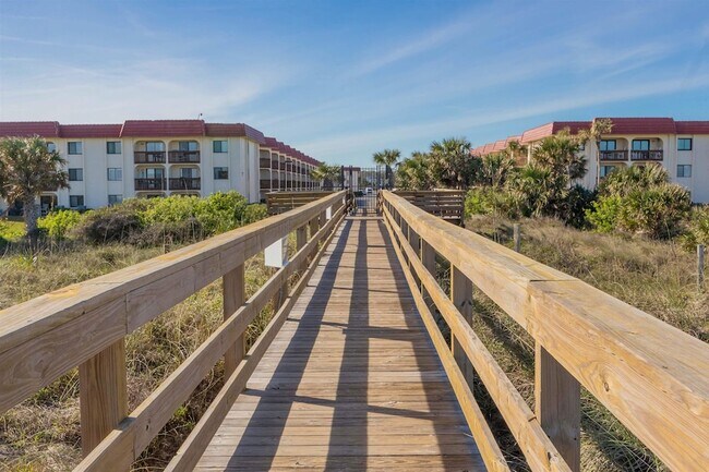 Building Photo - 880-A1A A1A Beach Blvd