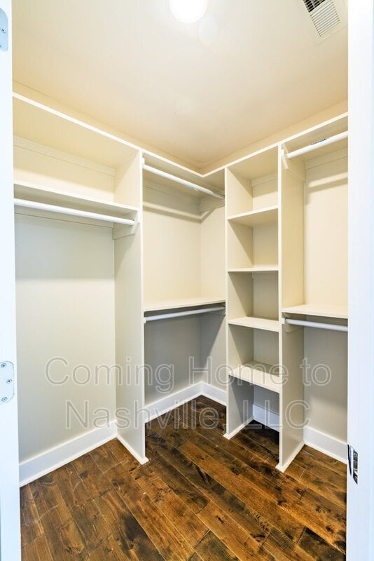 Building Photo - 1719 Pecan St