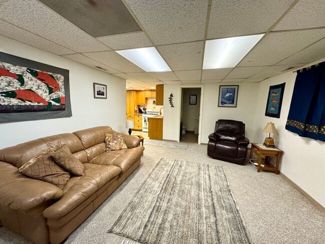 Building Photo - SEASONAL K-BEACH IN-LAW APARTMENT