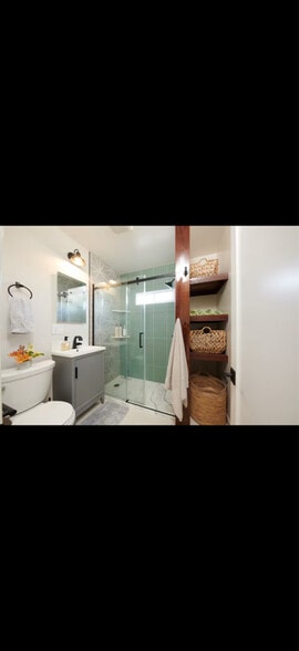 Primary Photo - 232 Bath St