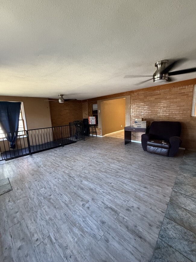 Building Photo - 3208 37th St