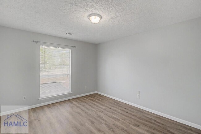 Building Photo - 412 Arlington Dr