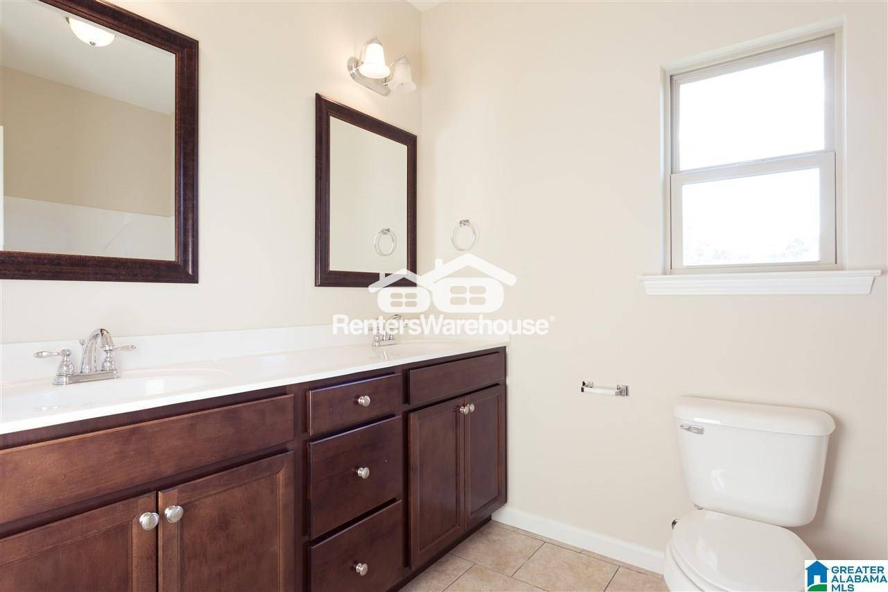 Building Photo - 5881 Cheshire Cove Trail