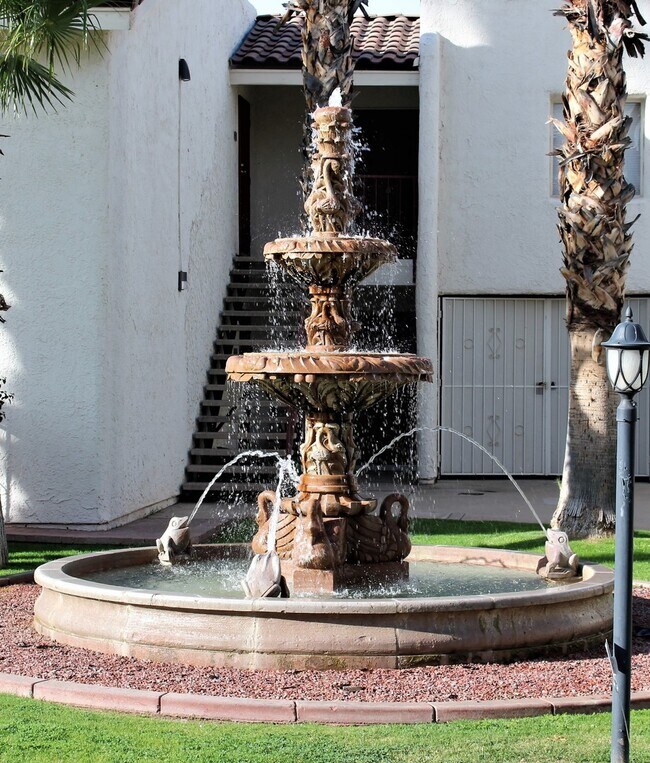 Building Photo - Studio Located in Monaco South Scottsdale Condominiums