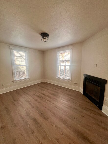 Building Photo - 1703 Bellevue Ave