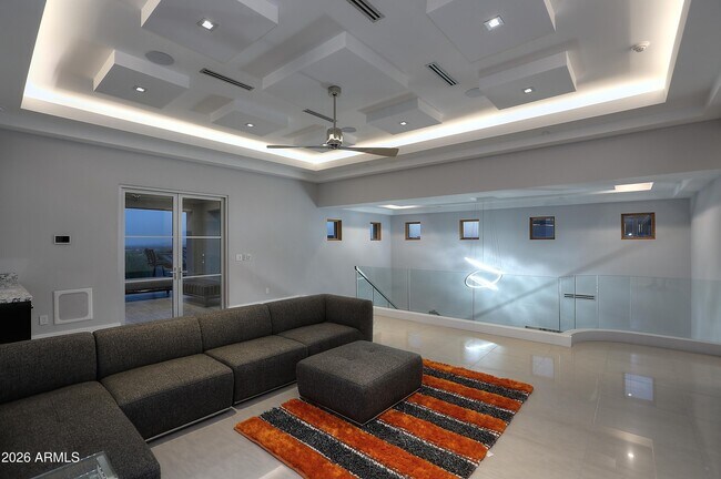 Building Photo - 9979 E Toms Thumb