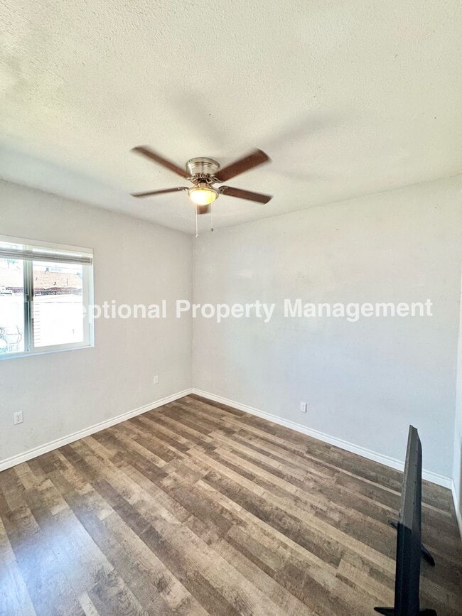 Building Photo - Great 2 bed 1 bath backhouse/ADU