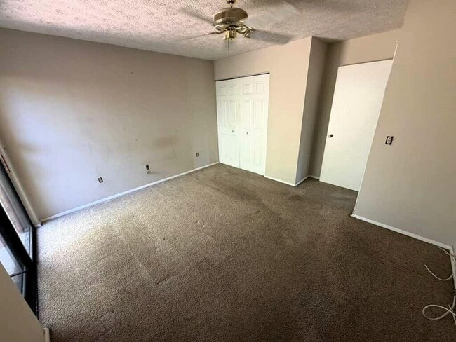 Building Photo - 2055 SW Cranberry St